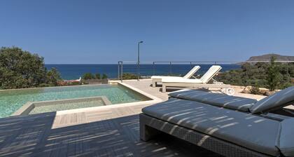 Seaside Villa Sfinari – Steps from the Beach