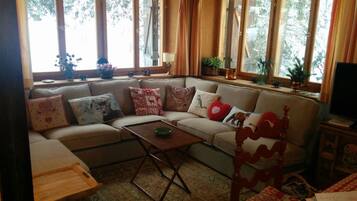 Télévision, livres, chaßne hi-fi