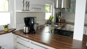茶具/咖啡用具、冰箱、微波炉、烤箱