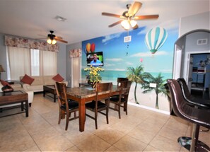 Interior - Dream Disney Family Vacation,one of best resort 2 miles to Disney, space for 8 (Kissimmee)