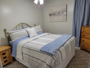 3 bedrooms, iron/ironing board, free WiFi, bed sheets