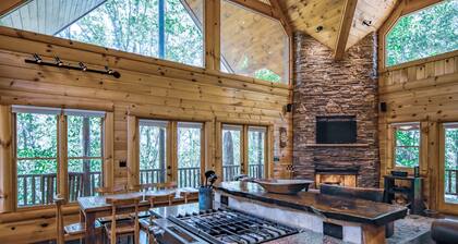 4 King Bed Master Suites-Ylellinen, Private Mountain Top Lodge