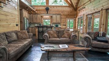 Smart TV, fireplace, DVD player, ping pong