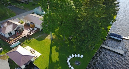 The Bunkalow Lakefront Compound w Lifts for your Speed Boat & Tritoon