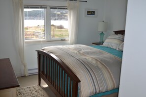 2 bedrooms, iron/ironing board, free WiFi, bed sheets - Oceanfront Cottage at the Edge of the Earth, St. John's  (Pouch Cove)