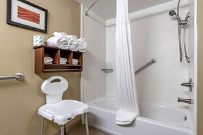 Bathroom - Comfort Inn and Suites (Alvarado)