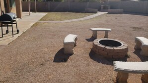 BBQ/picnic Area - Beautiful Home in AZ (Buckeye)