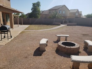 BBQ/picnic area - Beautiful Home in AZ (Buckeye)