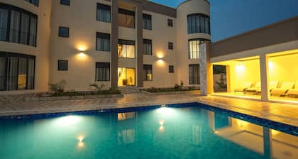 Lexor Apartments