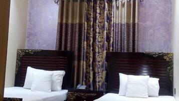 Family Double or Twin Room, 1 Double Bed, Accessible, Smoking | 4 bedrooms, premium bedding, pillowtop beds, desk