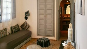 Unclassified image, 4 of 45, button - Riad L'Arganier (Marrakech)