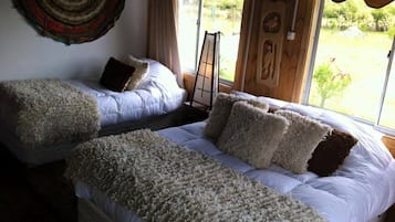 Family Room, 2 Bedrooms, Non Smoking, Private Bathroom | Desk, free WiFi, bed sheets