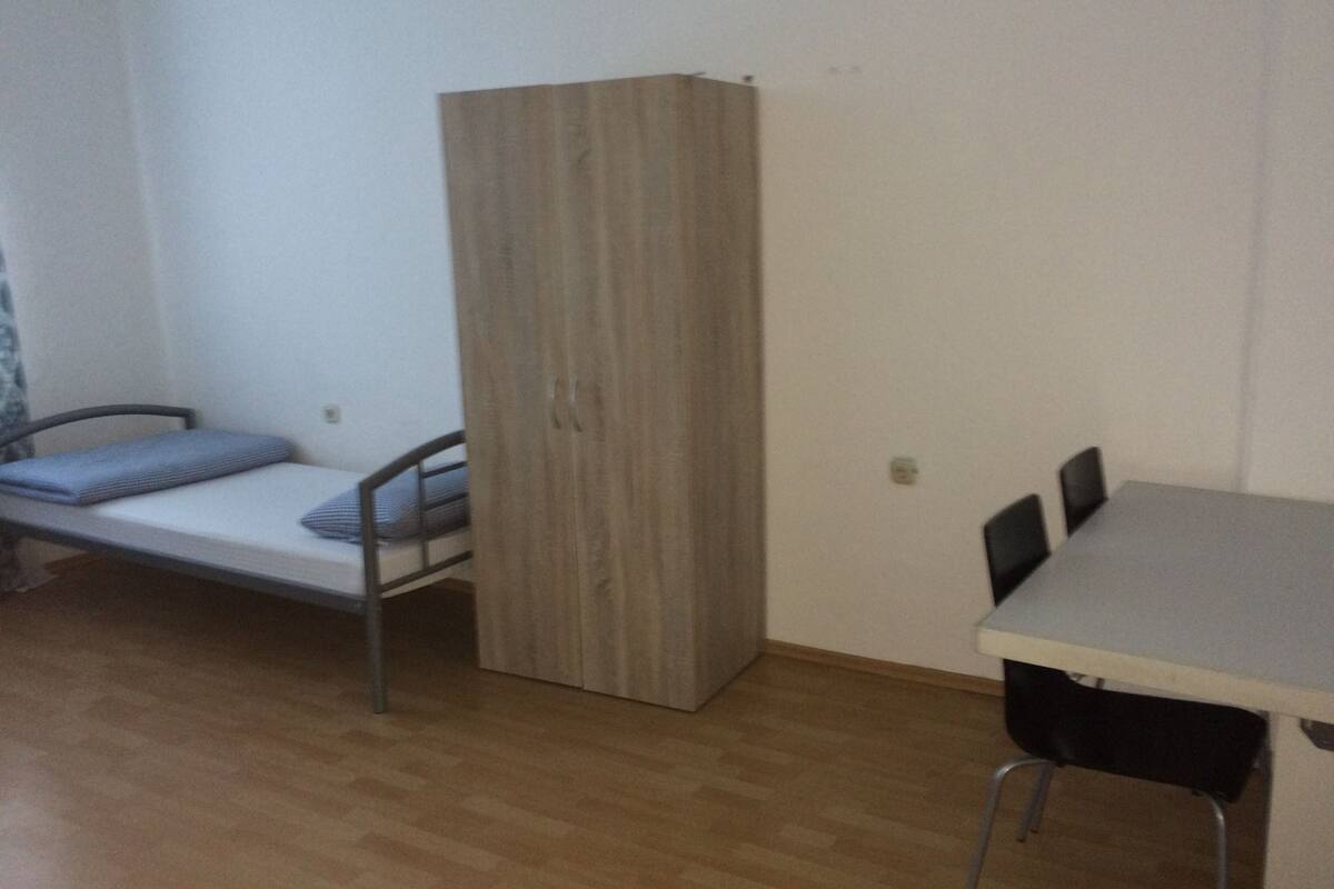 Departamento económico, 2 habitaciones, baño compartido (Economy Apartment for 5 Guests) | 3 habitaciones, escritorio, tabla de planchar con plancha y wifi gratis