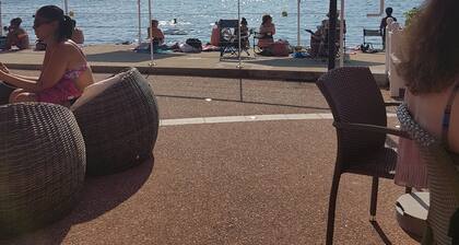 Studio, pour quatre personnes, ski Ă la porte, service de conciergerie