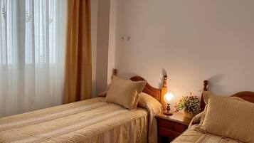 2 bedrooms, iron/ironing board, travel crib, free WiFi