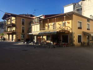 Exterior - Accommodation in Ramales ideal families and couples, closed parking and wifi free (Ramales de la Victoria)