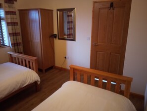 1 soverom, strykejern/-brett, wi-fi og sengetøy