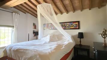 2 bedrooms, desk, iron/ironing board, travel cot