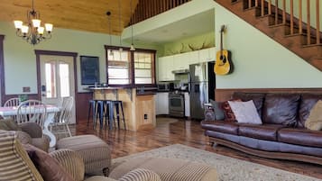 Smart TV, fireplace, DVD player, books