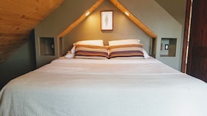 3 Schlafzimmer, Schreibtisch, Bügeleisen/Bügelbrett, Reisekinderbett