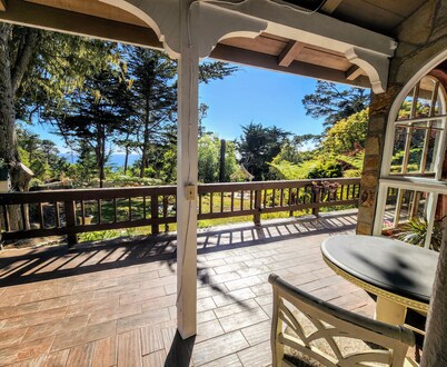 GATED, PRIVATE, ONE  ACRE BY THE SEA   4 Bedroom /  3 Bath