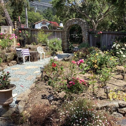 GATED, PRIVATE, ONE  ACRE BY THE SEA   4 Bedroom /  3 Bath