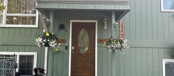 Your AK Home Away from Home in Alaska! Private DOWNSTAIRS/BASEMENT 2 bedroom apt