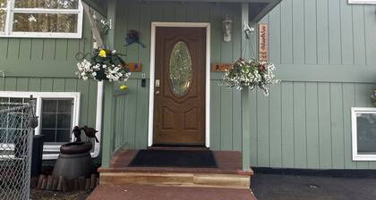 Your AK Home Away from Home in Alaska! Private DOWNSTAIRS/BASEMENT 2 bedroom apt
