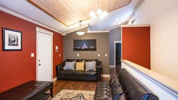 Smart TV, fireplace, books