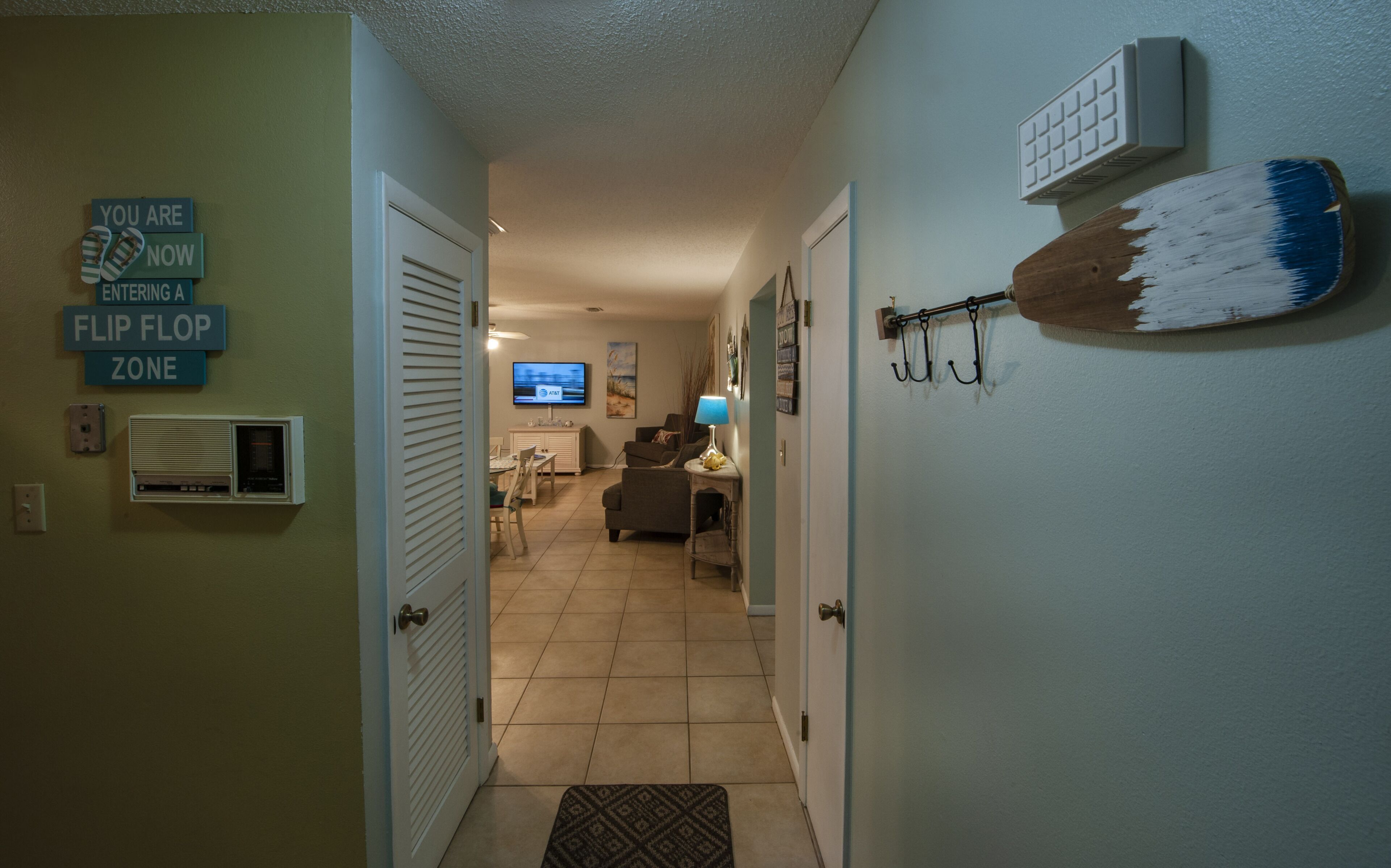 Bama Breeze: Steps from the beach!