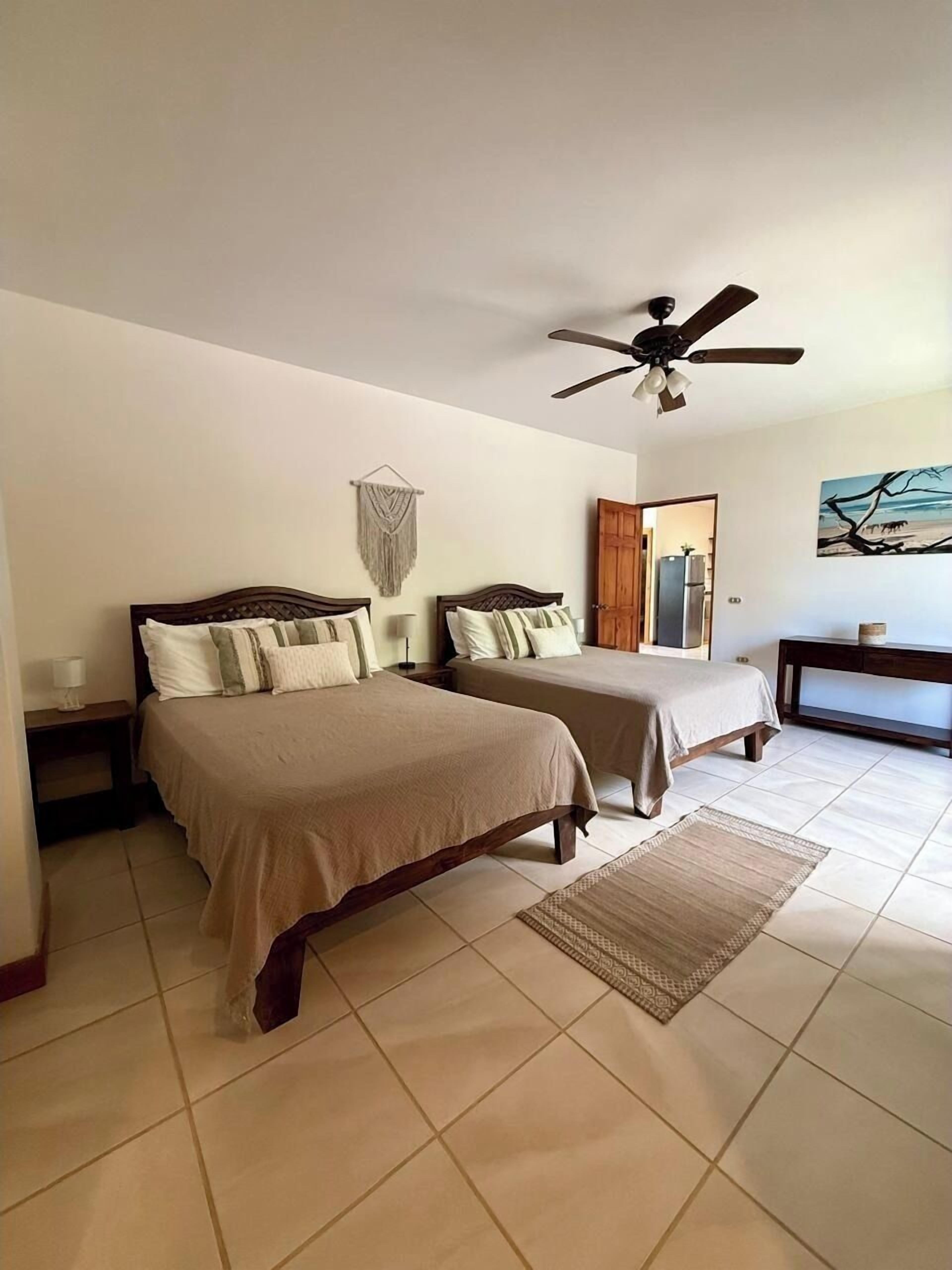 2 makuuhuonetta, Wi-Fi, vuodevaatteet