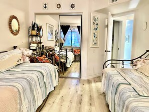 2 Schlafzimmer, Bügeleisen/Bügelbrett, Reisekinderbett, kostenloses WLAN
