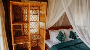 Desk, free WiFi, bed sheets
