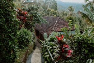 Standard Double Room | Desk, free WiFi, bed sheets