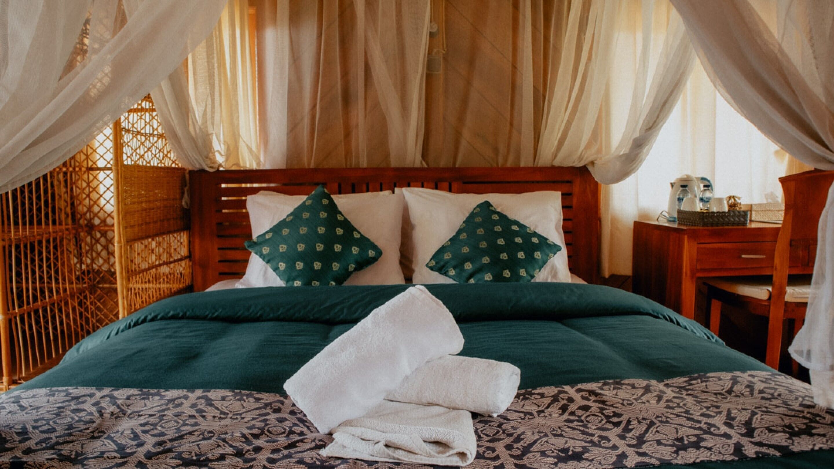 Superior Double Room | Desk, free WiFi, bed sheets