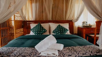 Superior Double Room | Desk, free WiFi, bed sheets