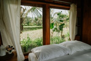 傳統雙人房單人入住 (Camping) | 免費 Wi-Fi、床單