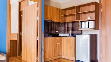 1-Bedroom Suite | 私人廚房 | 大型雪櫃/冰箱、微波爐、爐具、咖啡機/沖茶器