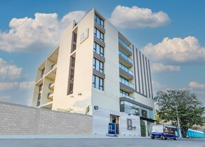 Exterior - Amp Am House Hotel (Bangkok)