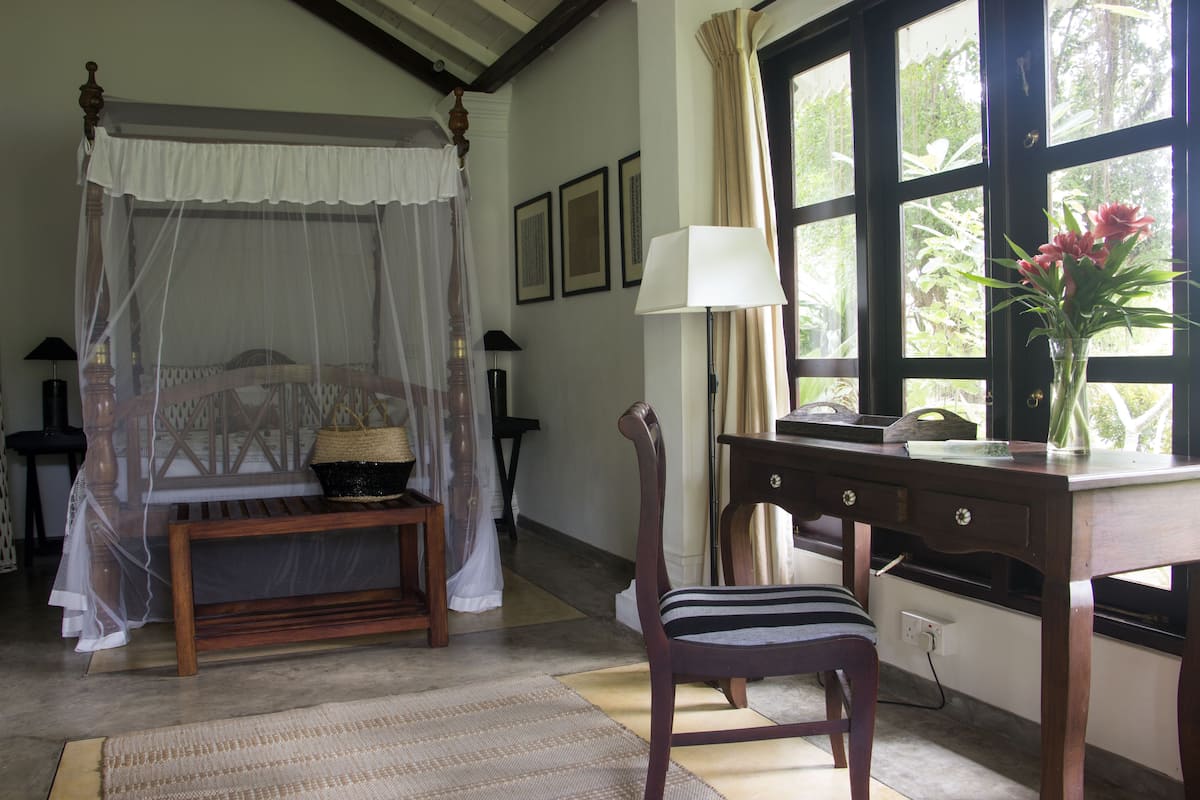 Garden House Room 6 | 1 bedroom, in-room safe, desk, soundproofing