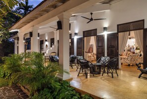 Terrace/patio - Why House (Unawatuna)