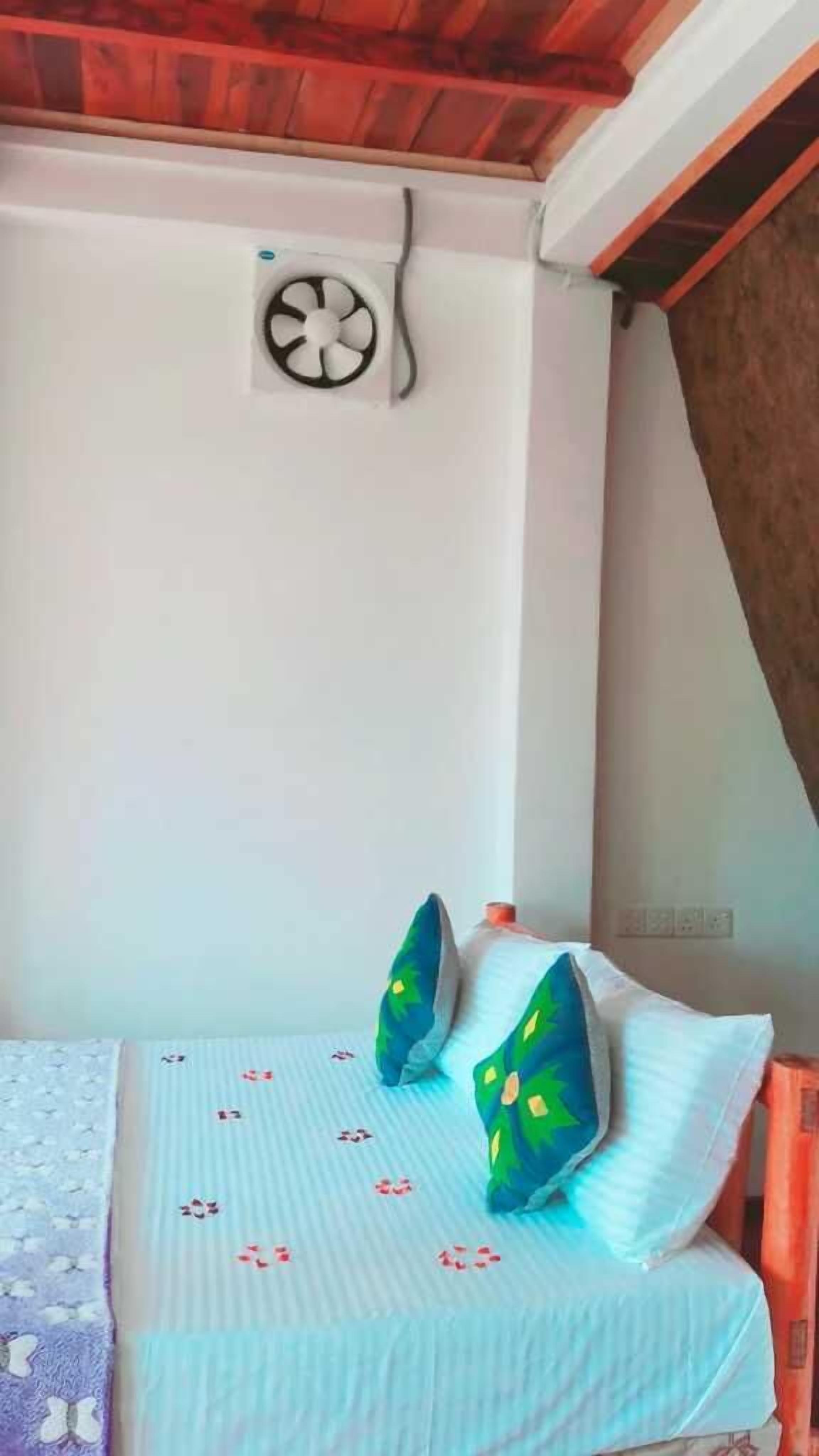 Minibar, in-room safe, iron/ironing board, rollaway beds