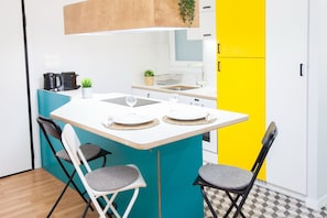 Apartament, 1 dormitori | Cuina privada | Frigorífic gran, microones, forn i placa de cuina