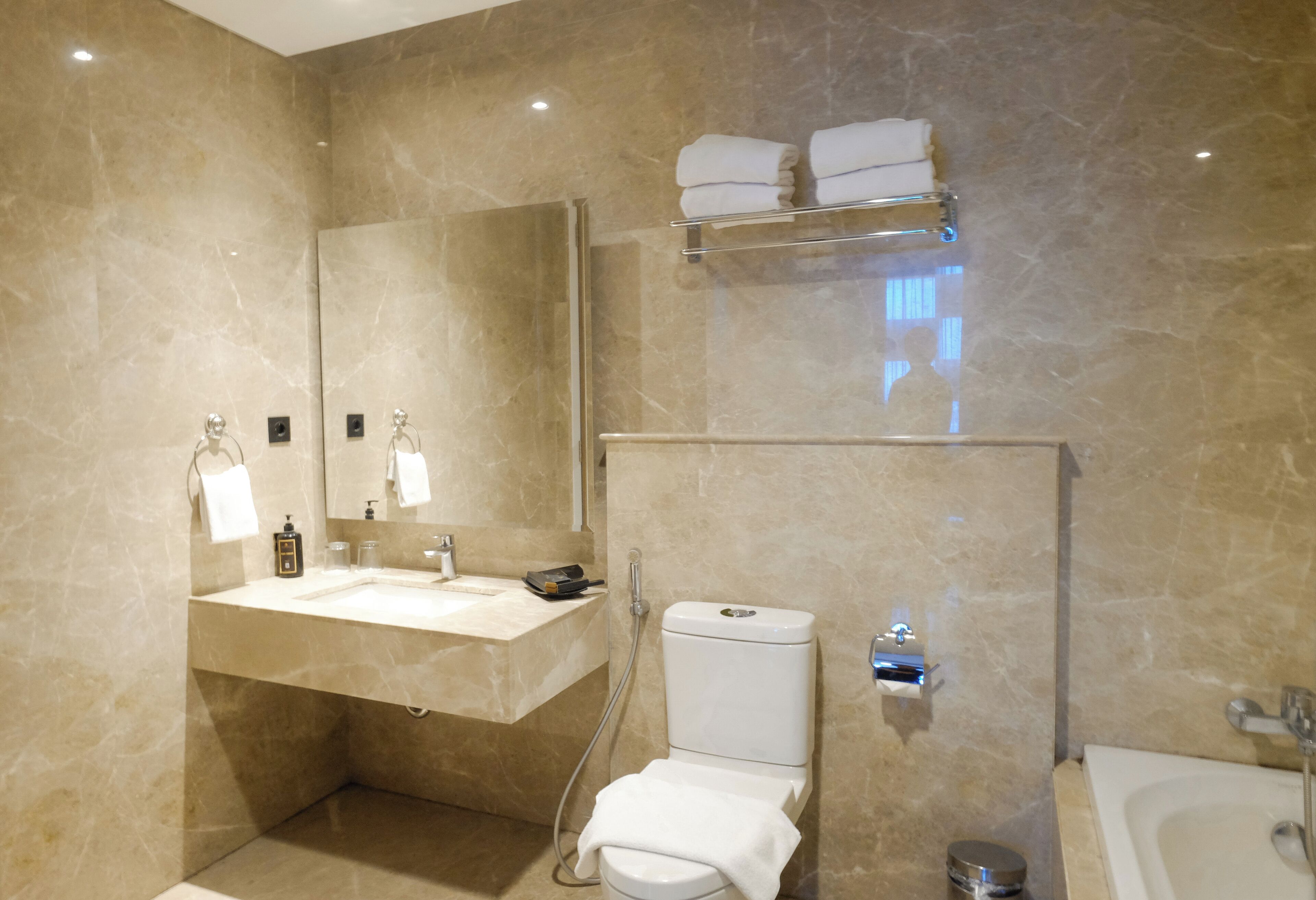 Photo - Azana Suites Hotel Antasari