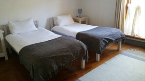 In-room safe, free WiFi, bed sheets