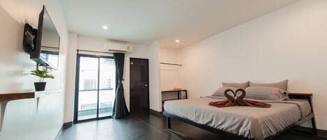 Habitación estándar | Escritorio, cortinas blackout, wifi gratis y ropa de cama