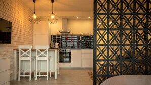 Apartment (H.5)