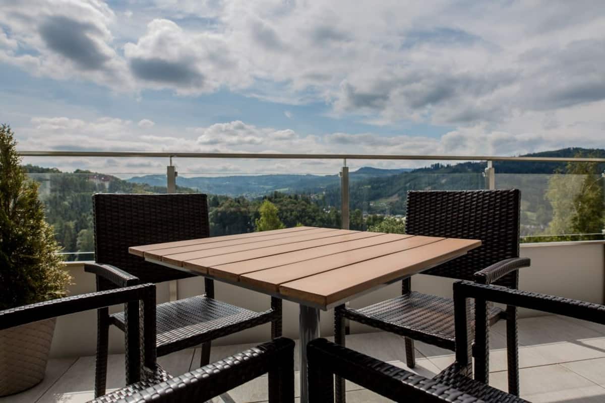 Apartment (H.6) | Iron/ironing board, free WiFi, bed sheets, wheelchair access