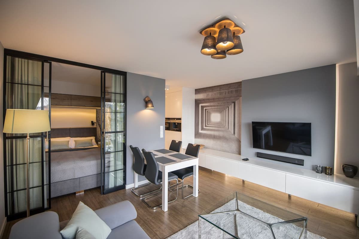 Apartment (D.1) | Iron/ironing board, WiFi (free), bed sheets