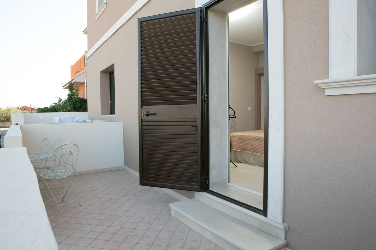 Habitación estándar con 2 camas individuales | Minibar, caja de seguridad en la habitación y insonorización